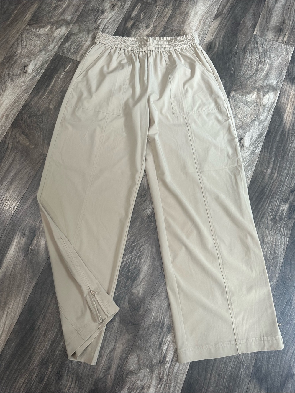 Lou & Grey Women's Light Beige Elastic-Waist Straight-Leg Pants